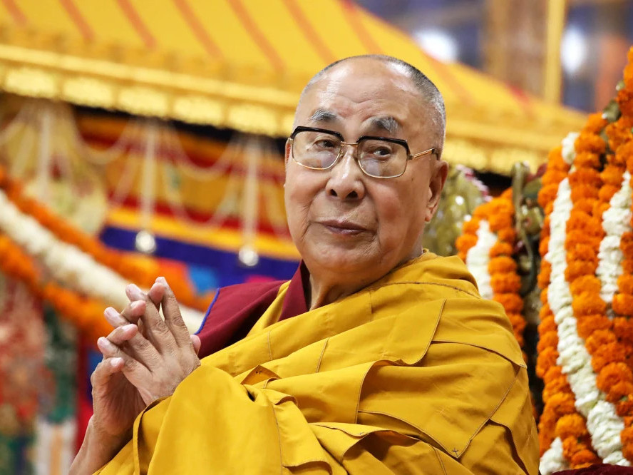 "Грэмми 2026" наадмын "Шилдэг аудио ном" шагналыг Далай лам хүртжээ 