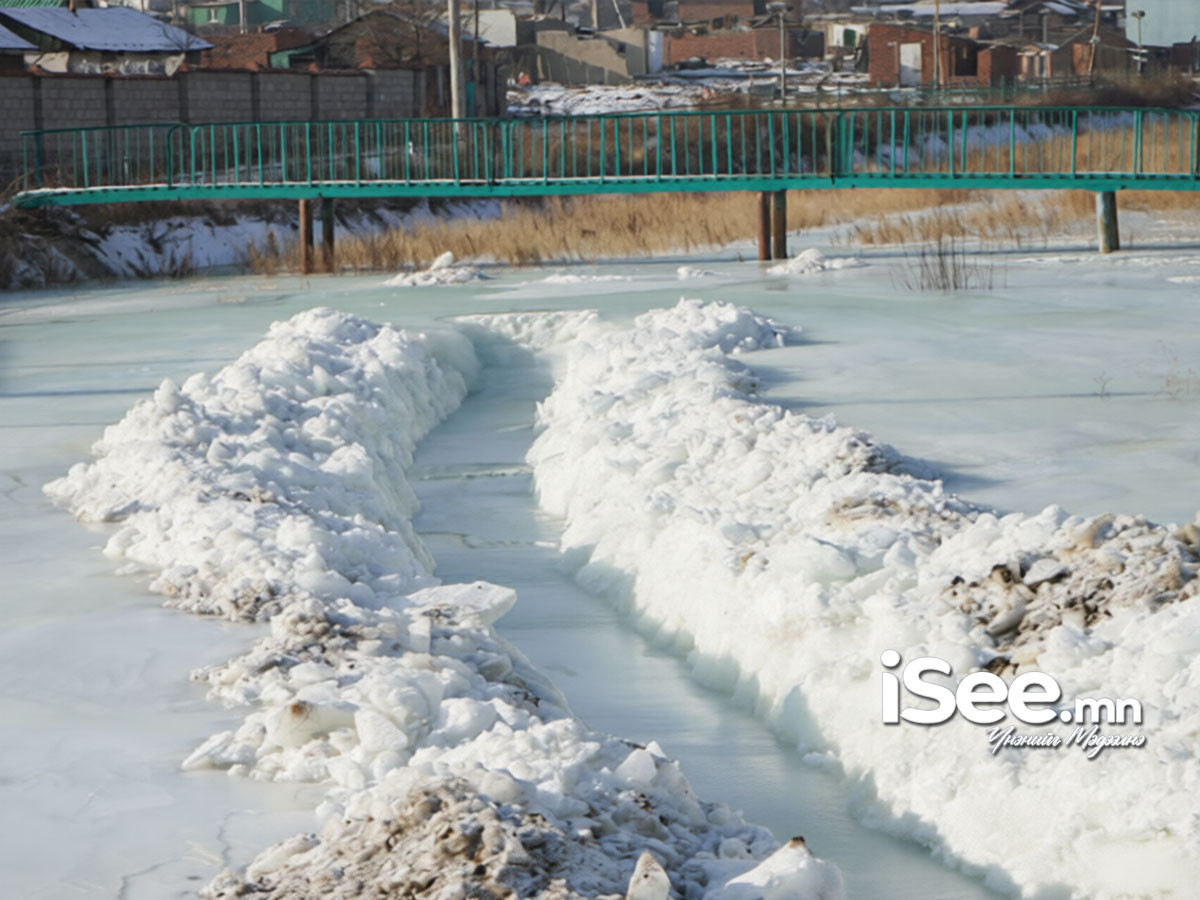 Халиа тошин үүсэж, хөрсний ус ихээр гарсан 7 байршилд ажиллаж байна
