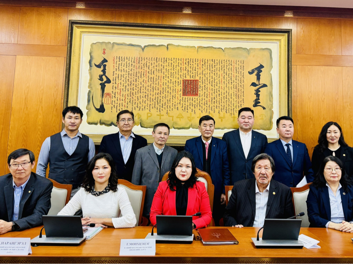 Бүх нийтээр даган мөрдөх "Монгол бичгийн зөв бичих дүрэм"-ийг баталлаа