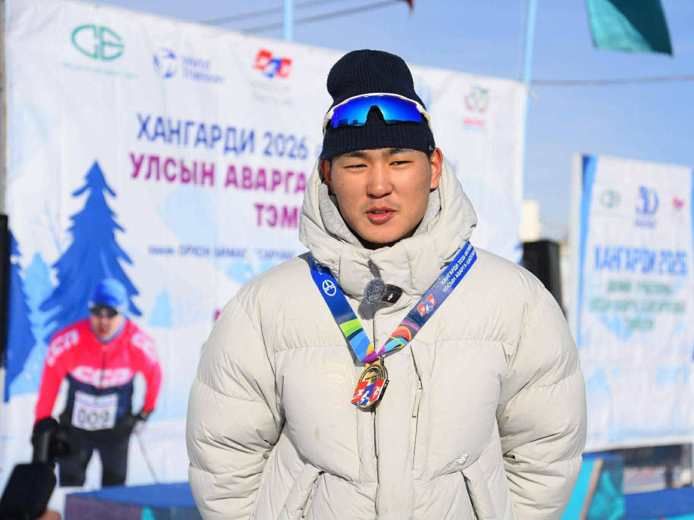 Дэд ахлагч Э.Энхсайхан, М.Должинсүрэн нар триатлоны Улсын аварга боллоо