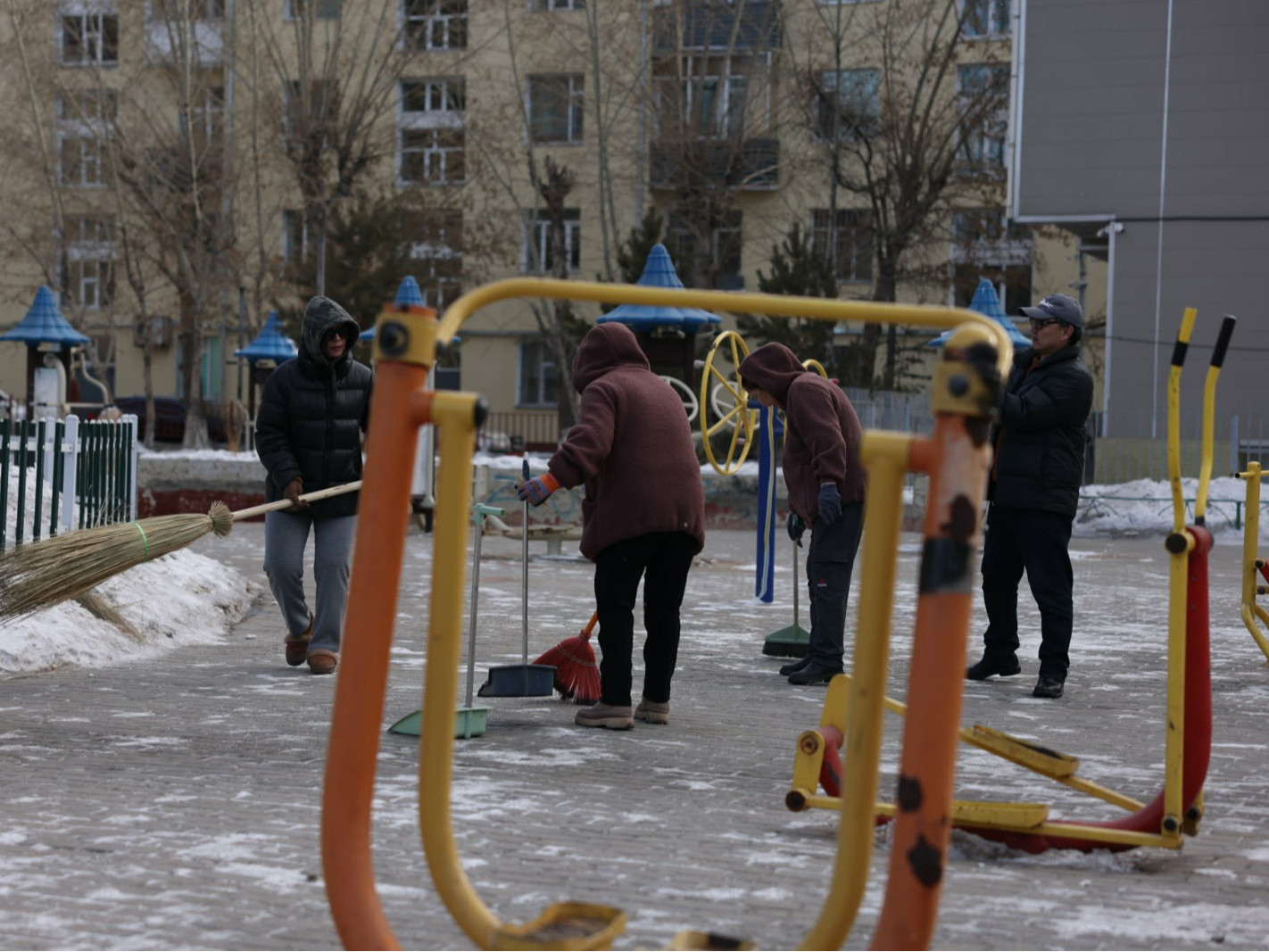 Бүх нийтийн их цэвэрлэгээг энэ сарын 15-ныг хүртэл зохион байгуулж байна