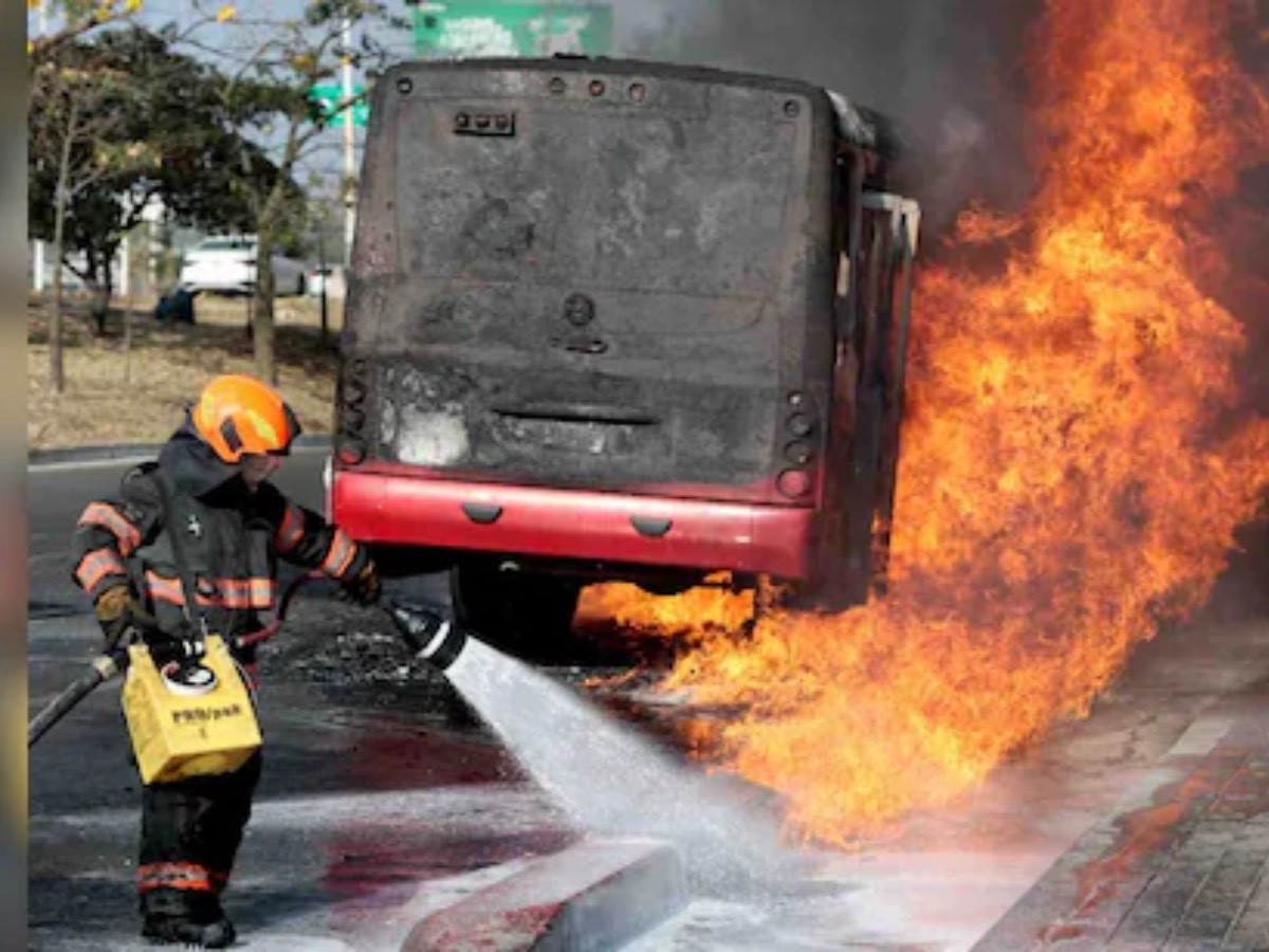Хар тамхины бүлэглэлийн толгойлогч “Эль Менчо” алагдсаны дараа Мексик даяар хүчирхийлэл дэгджээ