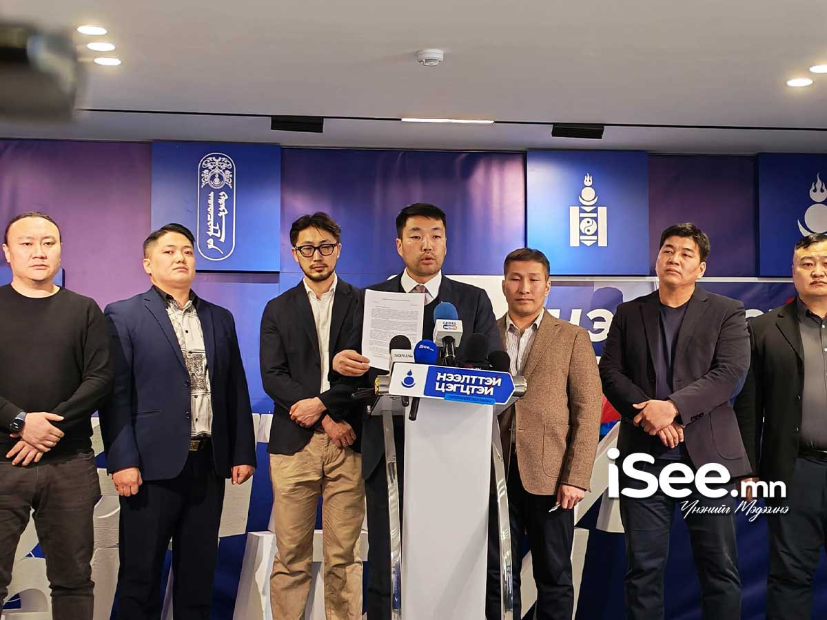 "Ардчилсан нам шинэ гишүүдээ бүртгэж байгаа энэ үед МАН-ын хүмүүс маш их бүртгүүлж байна" 