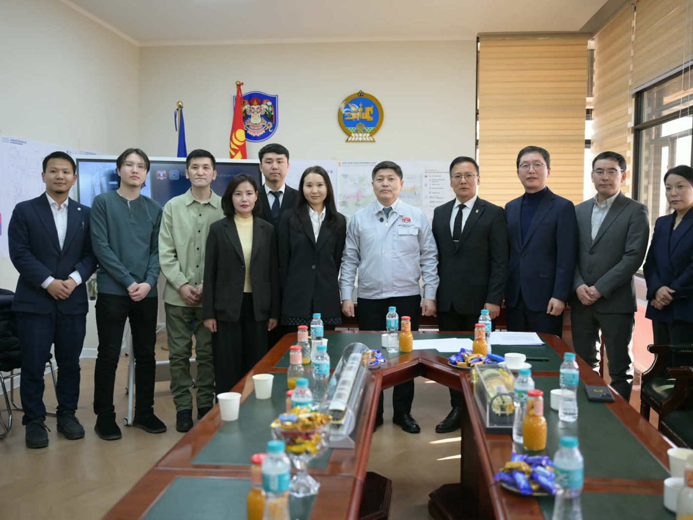 Метроны чиглэлээр БНСУ-д магистрт суралцах долоон оюутан тэтгэлгээ авч, гэрээгээ байгуулав