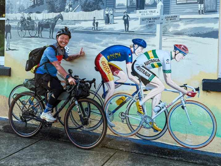 Австрали тивийг дугуйгаар хөндлөн туулж буй монгол дугуйчин Д.Очирваань өнөөдөр барианд орно