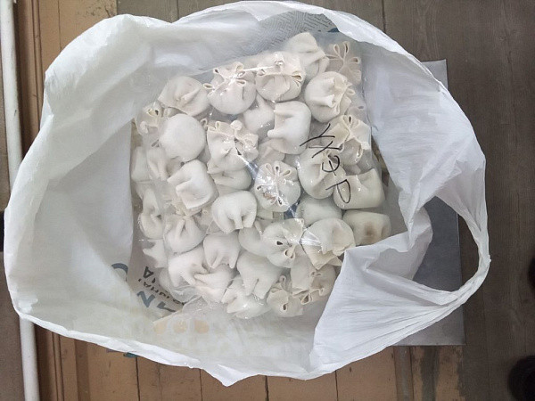 Монгол иргэд 10 кг бууз, 3 кг үхрийн мах ОХУ-ын хилээр гаргах гэж байгаад баригджээ