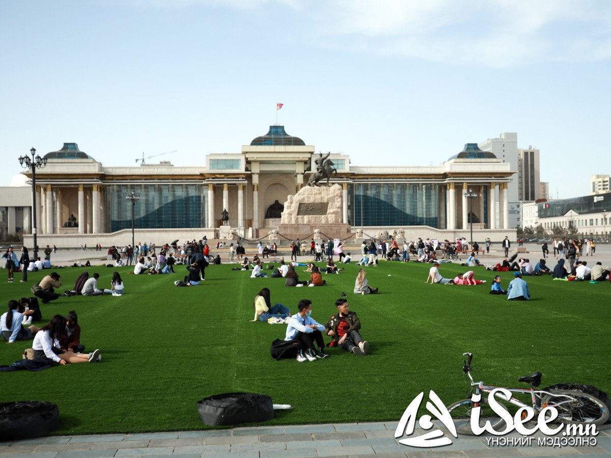 Монголд Мартыннайман нэртэй 1, Үзэсгэлэнгоо нэртэй 10, Лили нэртэй 15 хүн байна