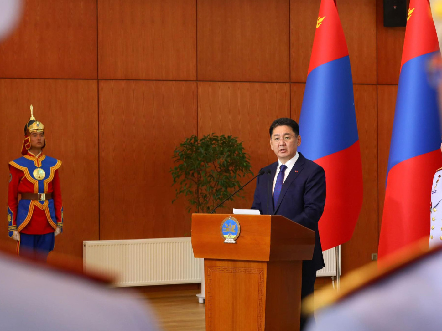 Монгол Улсын Ерөнхийлөгчийн нэрэмжит шагналын болзол хангасан шилдэг сонсогч, сурагчид  шагналаа гардан авлаа 