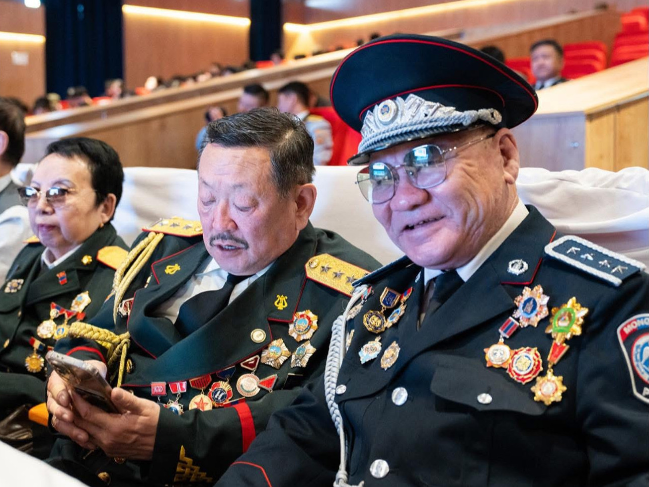 ФОТО: “Мөрдөстэй залуу нас” гурван үеийн чуулга уулзалт боллоо