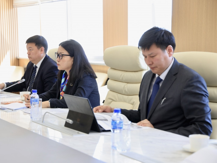  “Төсвийн зохистой удирдлагад чиглэсэн төр, хувийн хэвшлийн түншлэлийн менежментийн чадавх бэхжүүлэх” төслийн явцын талаар хэлэлцэв
