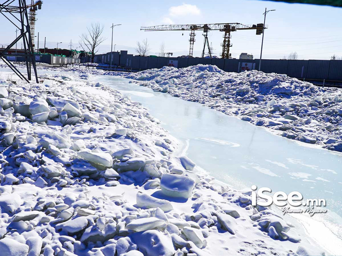 Улсын нөөцийн үрийн агуулах шар усны үерт автжээ