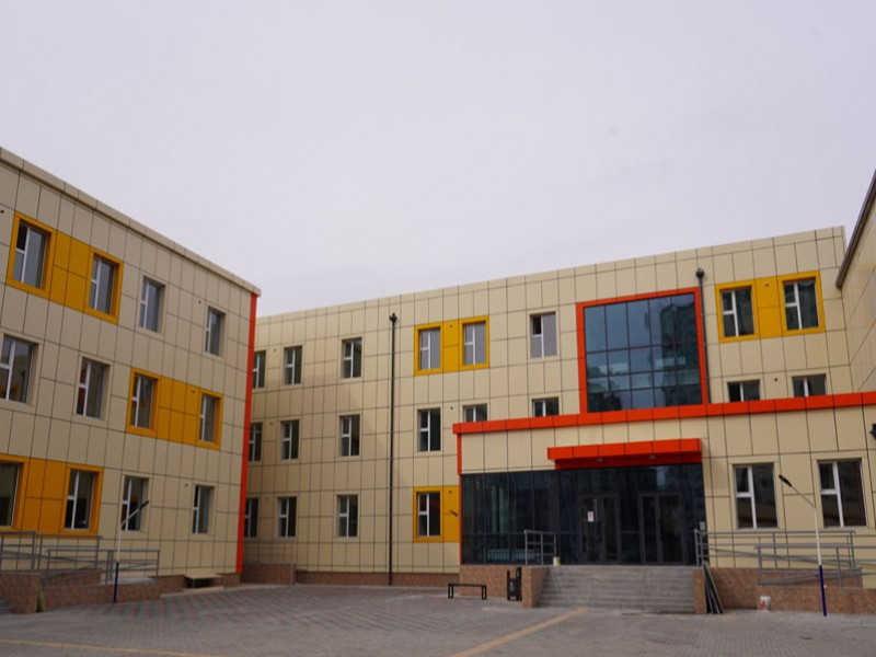 БЗД-ийн 14 дүгээр хороонд 640 хүүхдийн суудалтай сургуулийг улсын комисс хүлээн авлаа