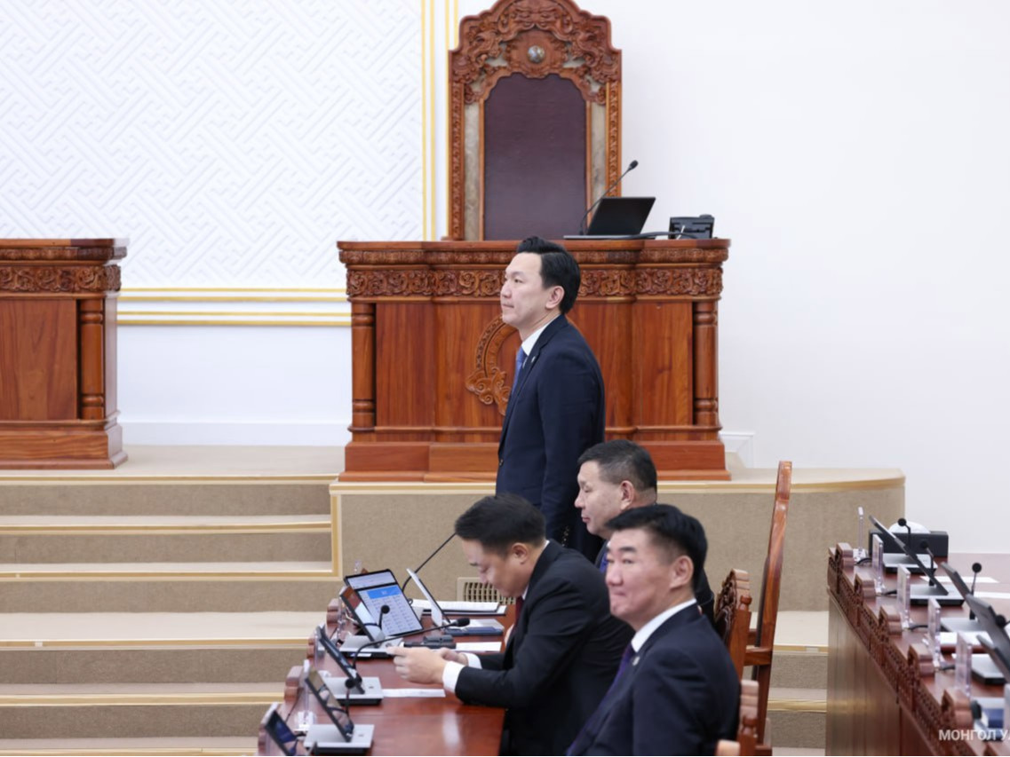 Н.Учралыг Монгол Улсын 35 дахь Ерөнхий сайдаар томилохыг 107 гишүүний 82.2 хувь нь дэмжлээ