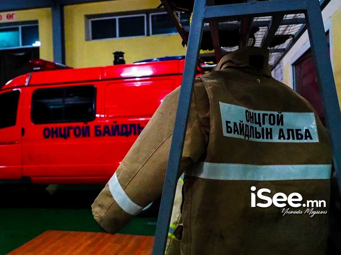 Онцгой байдлын алба хаагчид долоон иргэний амь насыг аварчээ 