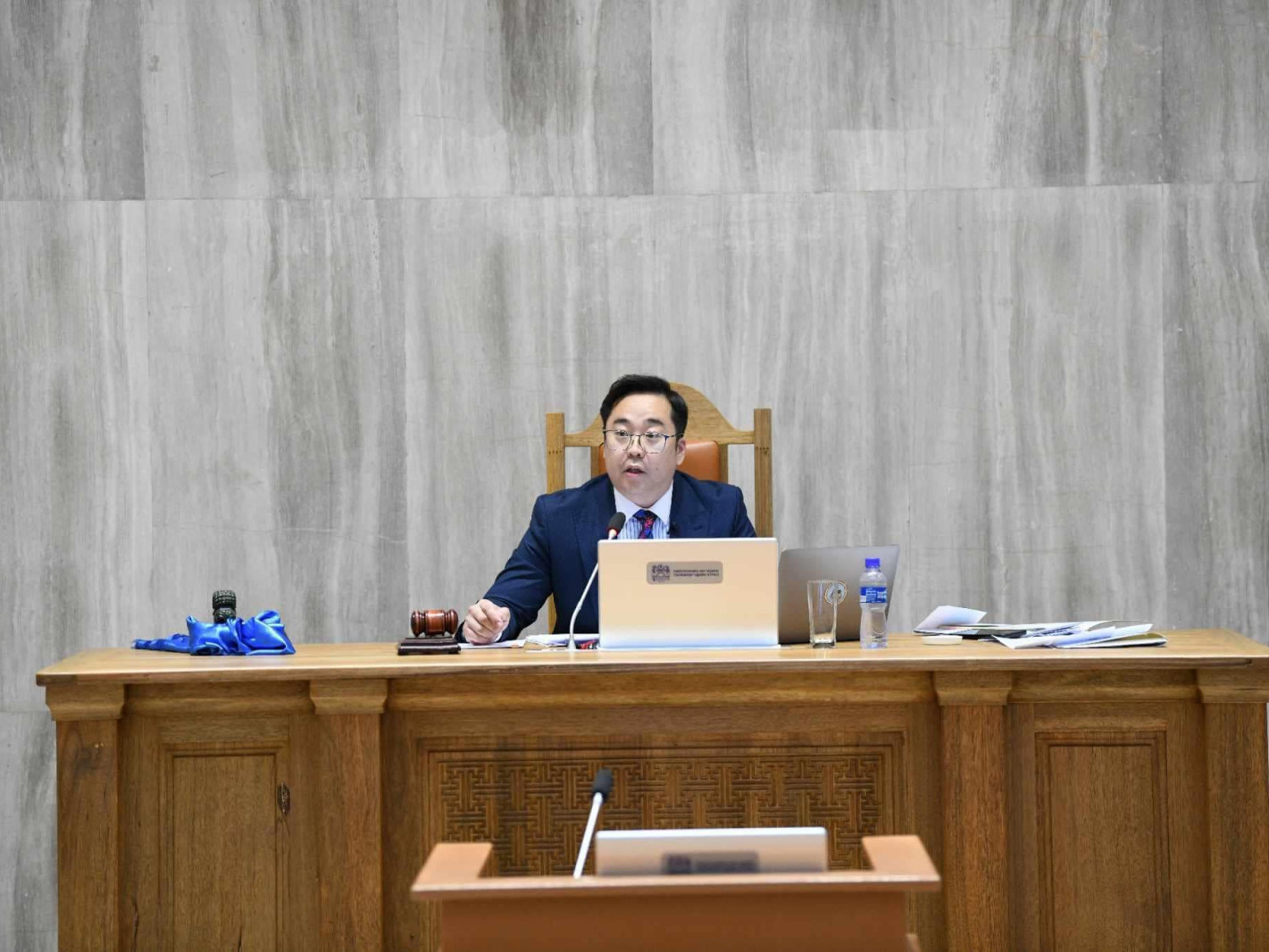 НИТХ-ын дарга А.Баярыг огцруулах бичигт 32 төлөөлөгч гарын үсэг зурж, Баасан гарагт хэлэлцэхээр болсон гэв