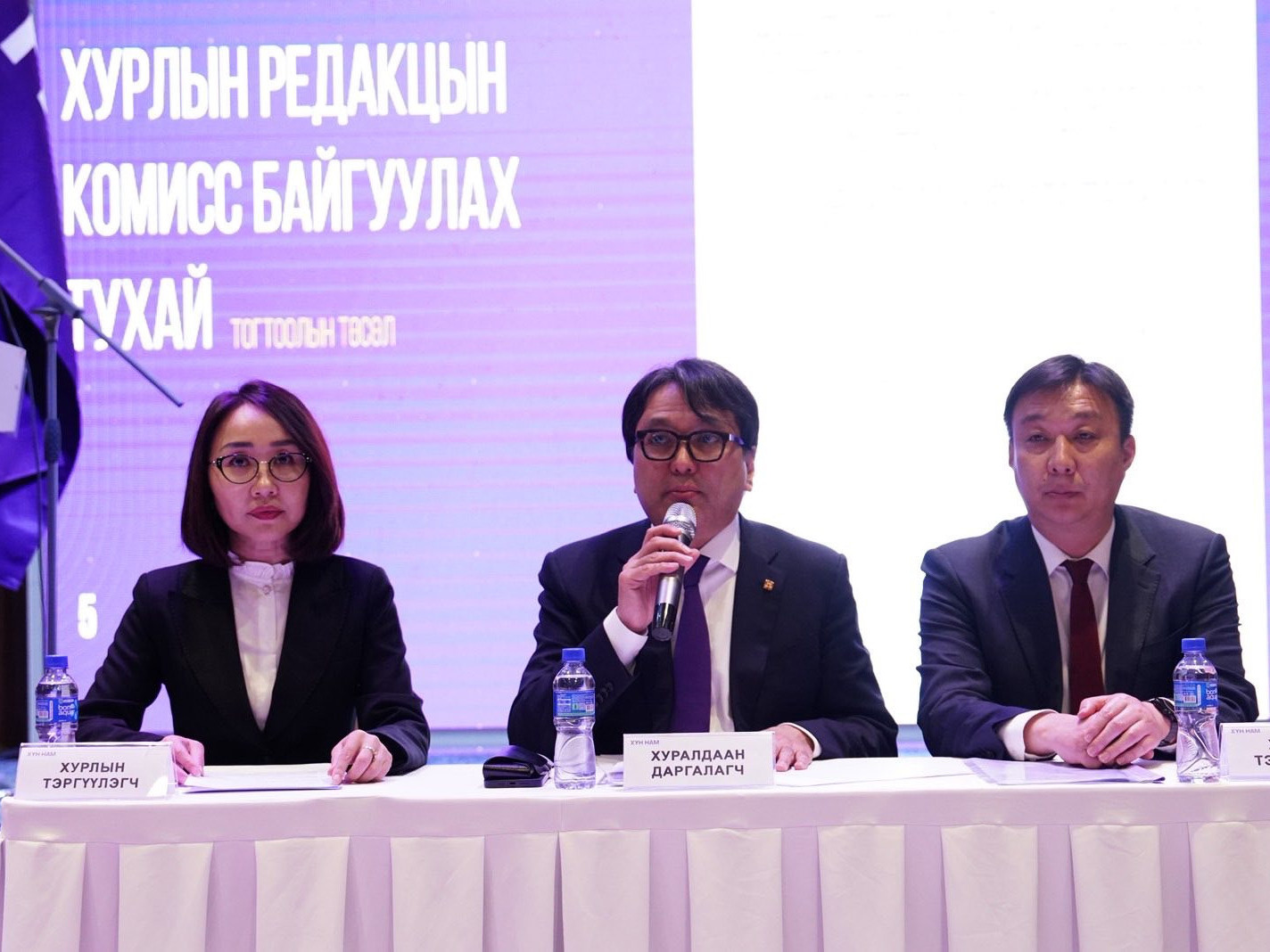 Н.Учралаас урилга авсан ХҮН намын "Төлөөлөх зөвлөл" ЗГ-т хамтрах асуудлаа хэлэлцэж байна