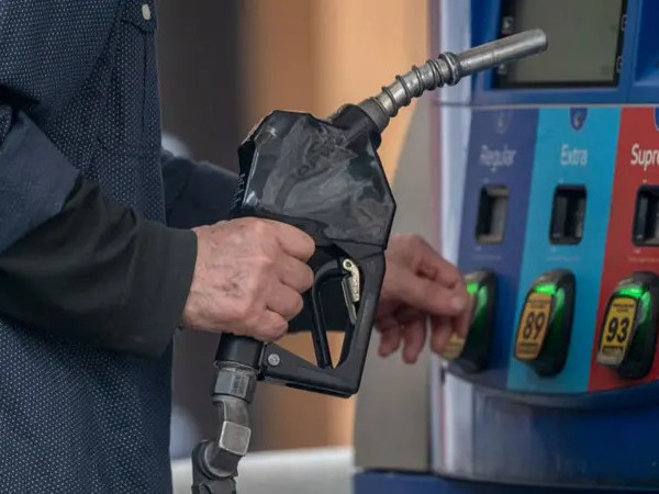 Ормузын хоолойг хаах мэдэгдлийн дараа газрын тосны үнэ 100 ам.доллар давжээ