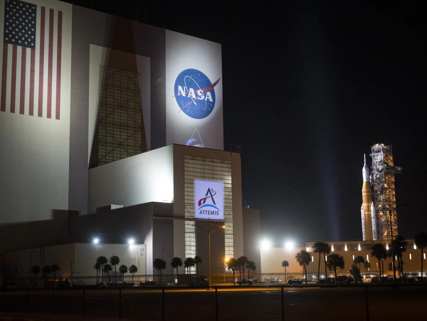 NASA компани сар руу дахин нисэх “Artemis II” хөтөлбөрөө эхлүүлэхээр бэлтгэж байна 