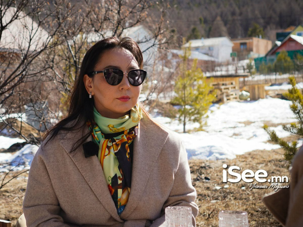 Б.Болор-Эрдэнэ: Орхон сургуулийг төгссөн Х.Нямбаатар боловсрол, туршлага, мэдлэгээрээ "миний орлогчид ч тэнцэхгүй хүн"