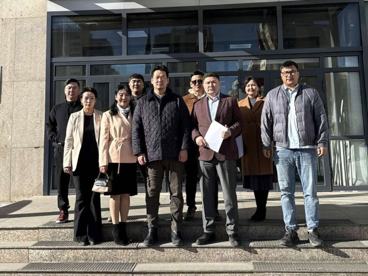 Хан-Уул дүүргийн Засаг дарга Б.Цэрэнг огцруулах санал өргөн барилаа