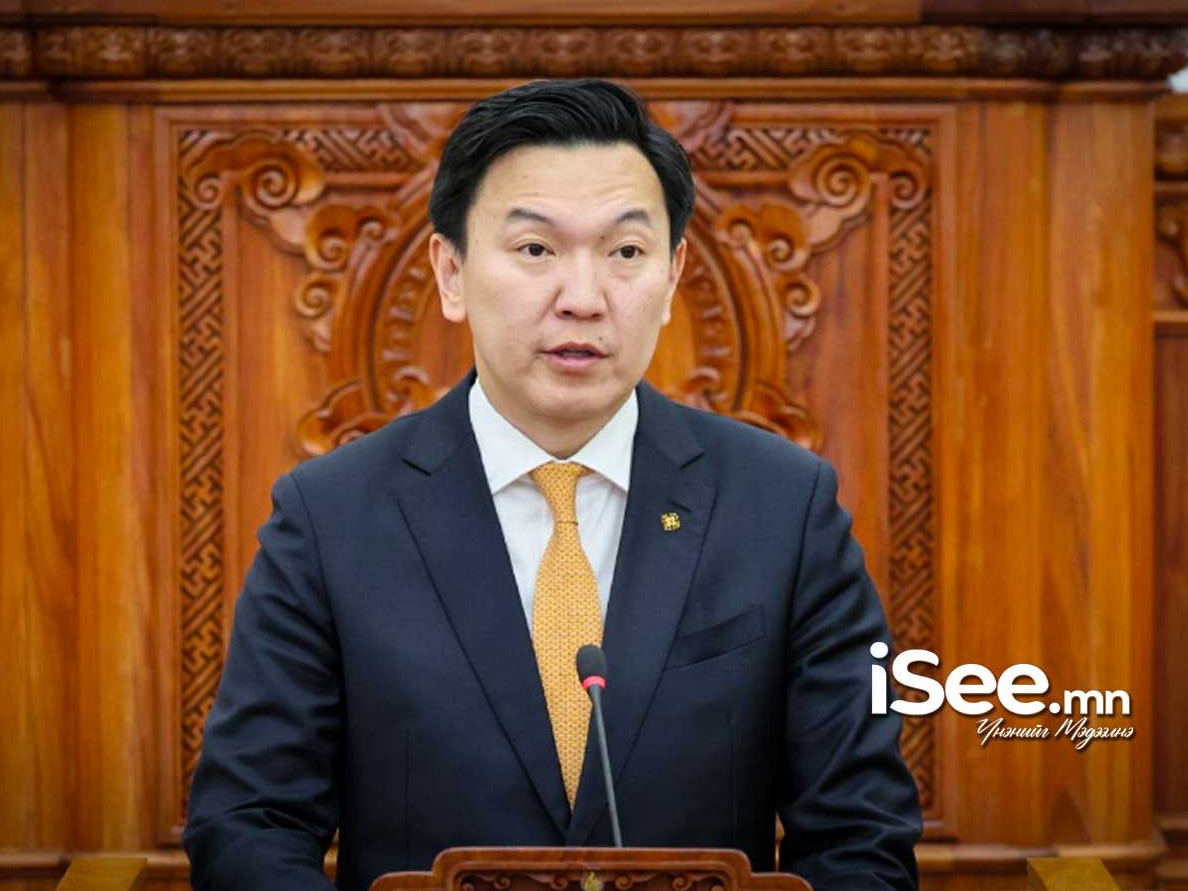 Н.Учрал Засгийн газрын бүрэлдэхүүнээ УИХ-д танилцуулж байна