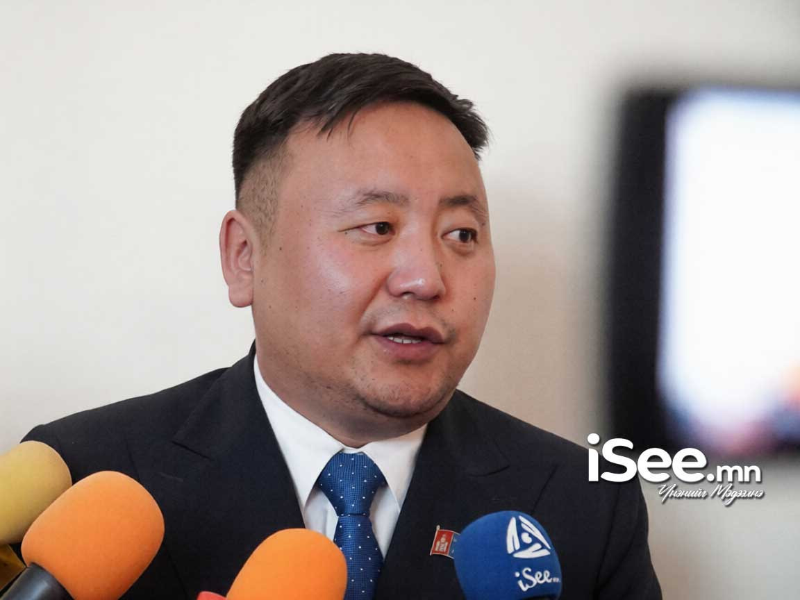 О. Алтангэрэл: Ардчилсан нам "УИХ-ыг удирдаж байгаа хүн нь намчин биш байя" гэдэг ганцхан шаардлага тавьсан