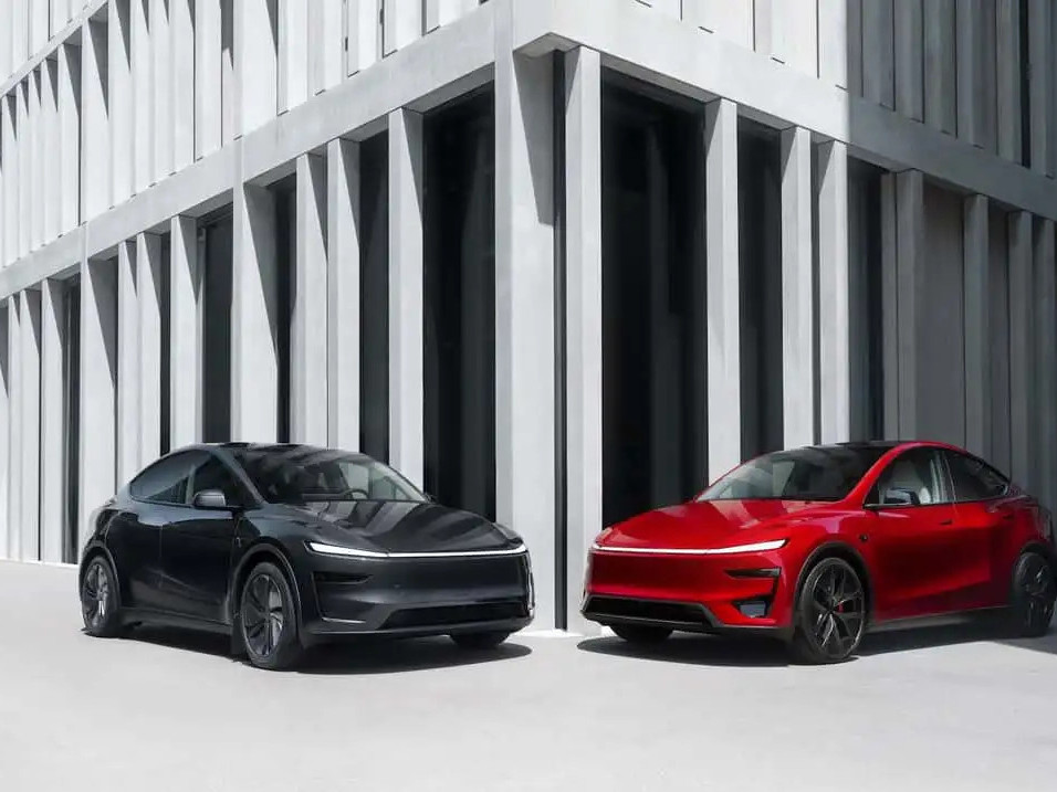 "Tesla" компани дэлхийн цахилгаан автомашины борлуулалтыг тэргүүлж эхэллээ