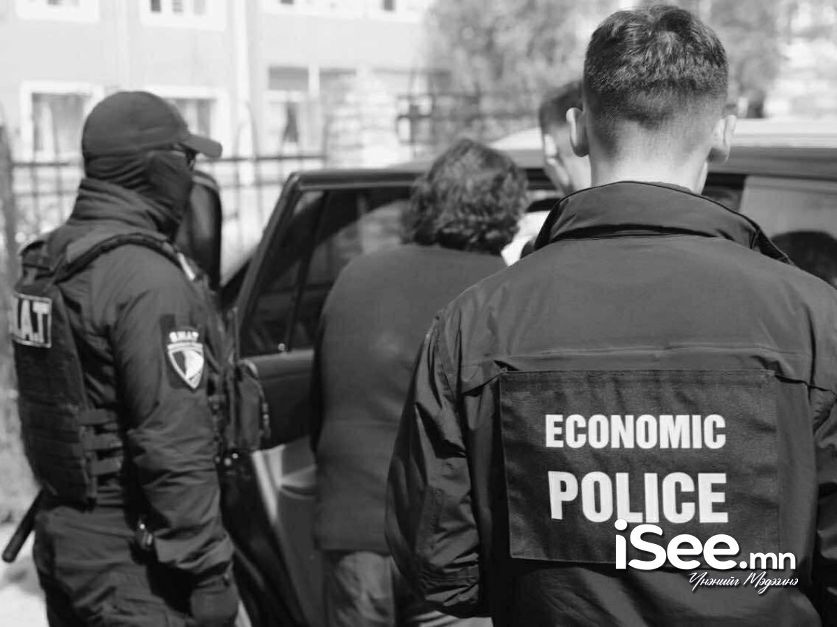 Компанийхаа данснаас 4.7 тэрбум төгрөг гарган авч, их хэмжээний хохирол учруулжээ 