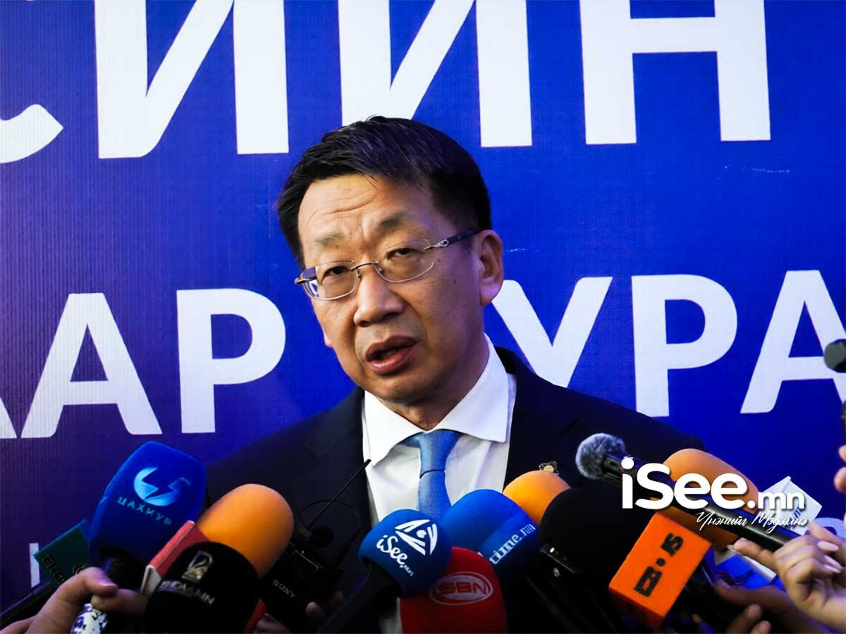 "Багш нарын цалинтай холбоотой хоёр тушаалыг бэлдсэн, хянасан, зөвшөөрсөн хүмүүст хариуцлага тооцно" гэж Л.Энх-Амгалан сайд мэдэгдлээ
