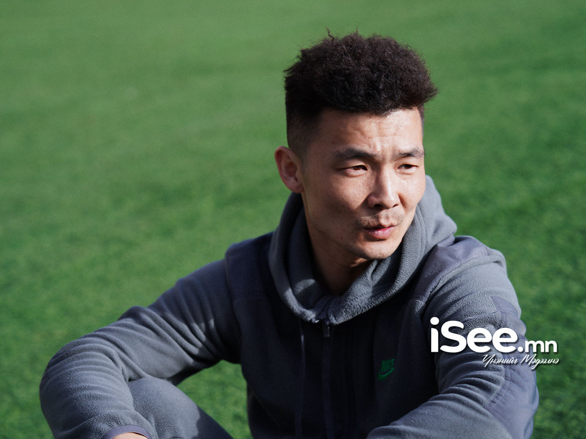 Х.Цэнд-Аюуш: Монголын хамгийн баян холбоог Ц.Анандбазар удирдаж байгаа ч, 8 тэрбумын өр нь хөлбөмбөгийн хөгжилд “саад” болж байна