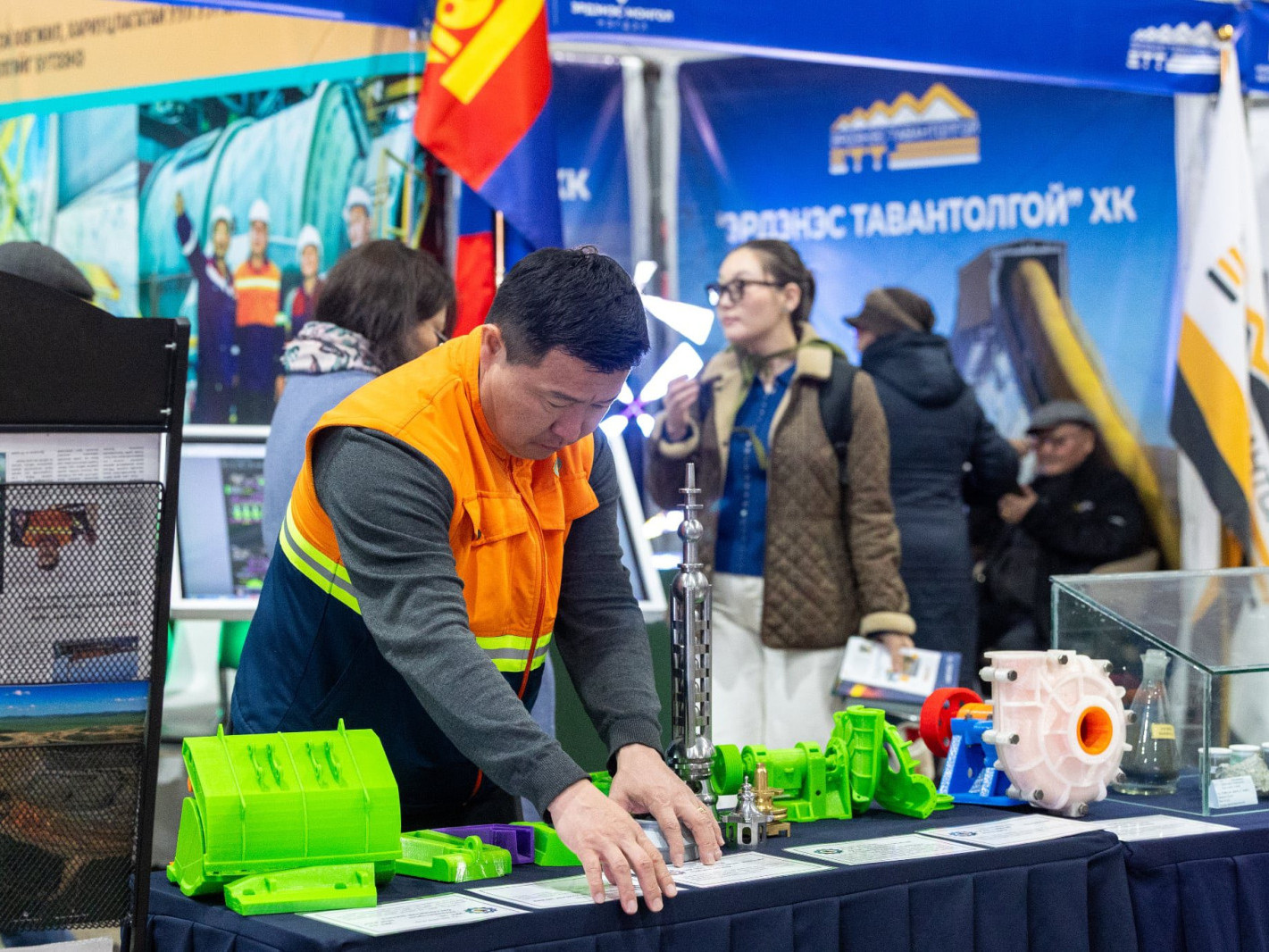 Уул уурхайн салбарын нээлттэй өдөрлөг Сүхбаатарын талбайд эхэллээ