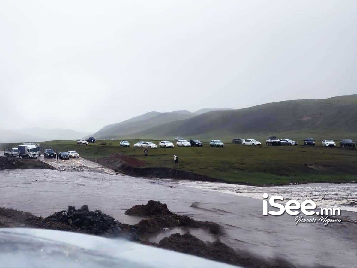 "Ланд Крузер" 200-гаа 200 саяар даатгуулсан байхдаа үерт өртөж хохирсон төлбөрөө даатгалын компаниар төлүүлэх маргааныг шүүх эцэслэжээ 