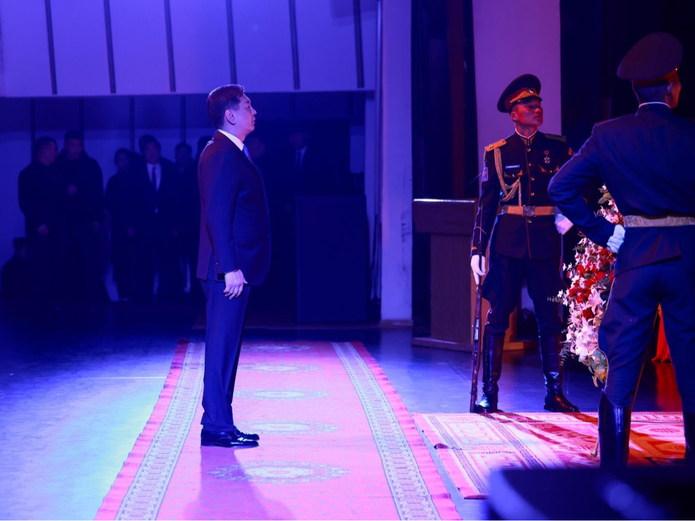 Төр, нийгмийн нэрт зүтгэлтэн Д.Баттулга агсны үдэх ёслолд Ерөнхийлөгч У.Хүрэлсүх оролцлоо