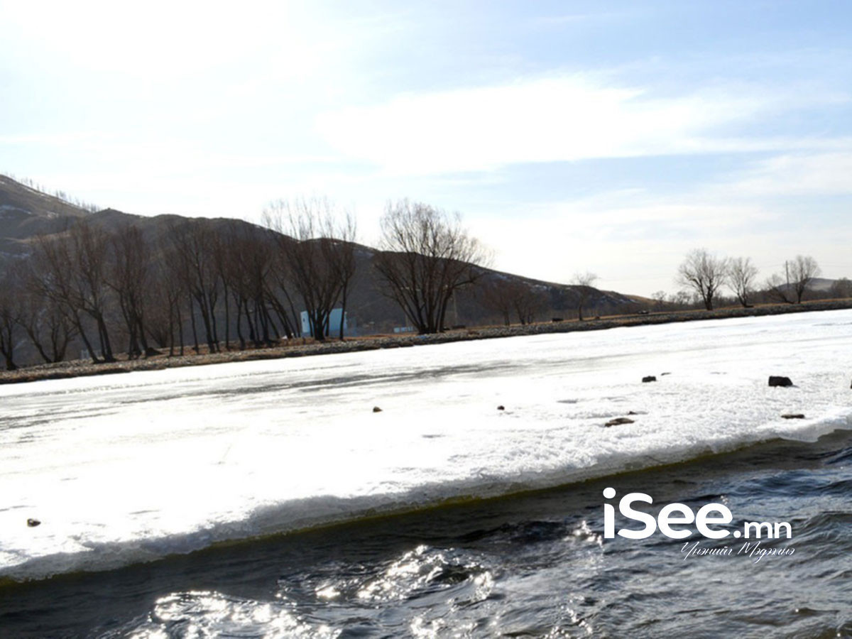 Зарим гол, мөрний мөсний зузаан 5-20 см нимгэрчээ