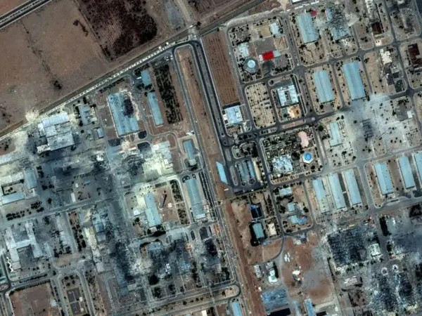 Иран цөмийн үйл ажиллагаагаа таван жил хүртэл зогсоох санал гаргажээ