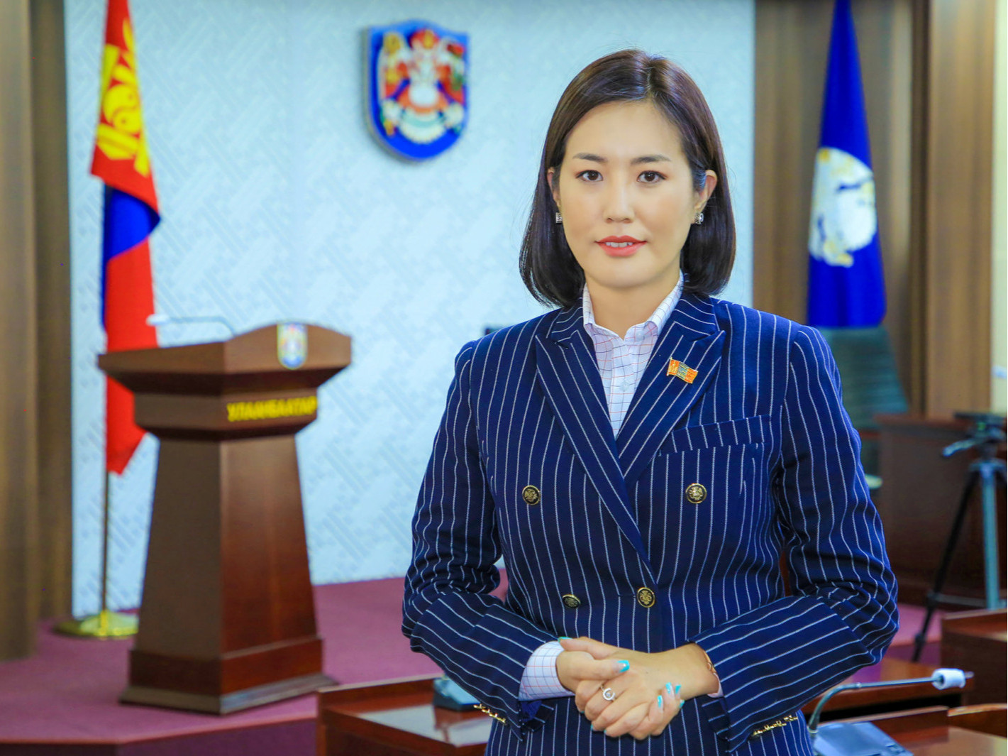 “Үндэсний цэцэрлэгт хүрээлэн”-д театр барихыг эсэргүүцсэн Ё.Нямжавын оронд, НИТХ-ын төлөөлөгч Ү.Оюунзулыг томиллоо