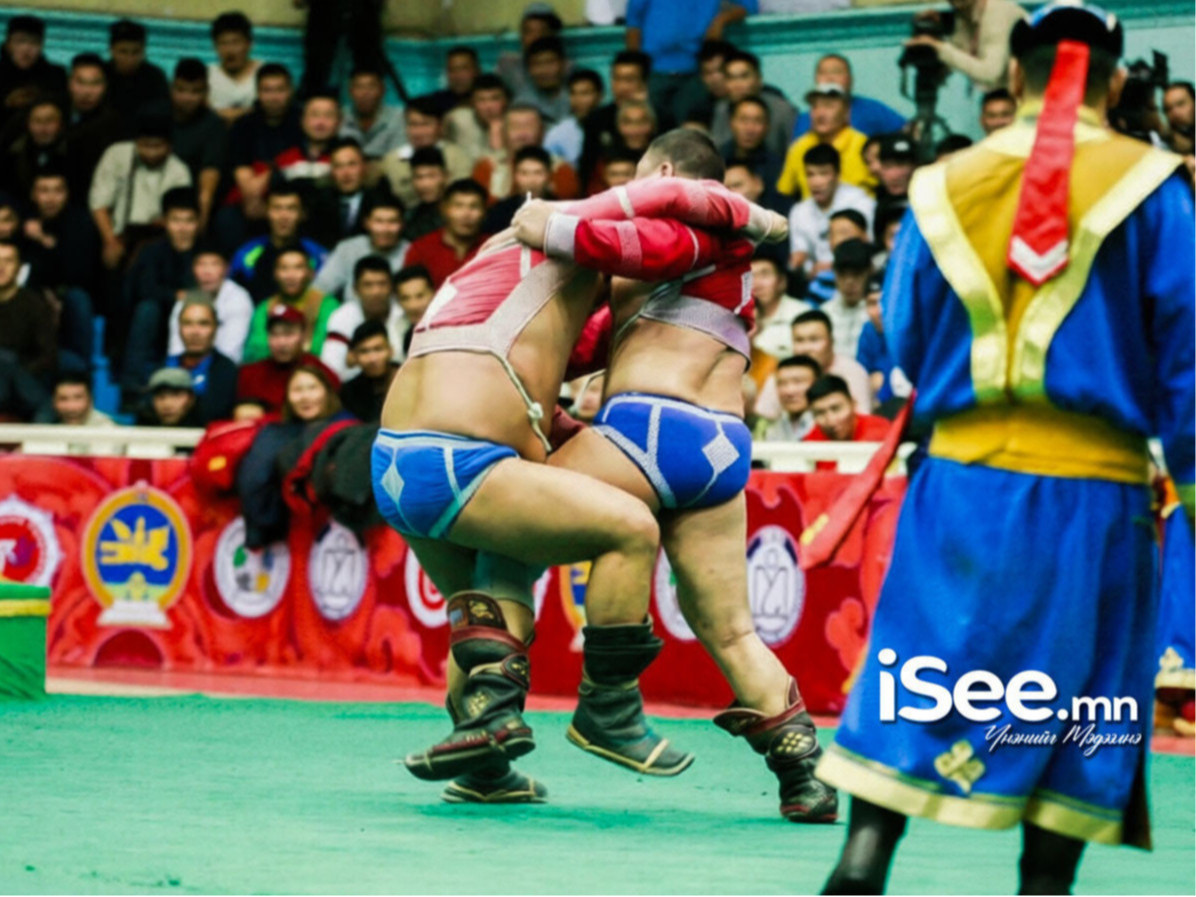 Төв аймгийн Баянчандмань сумын харьяат улс аймаг цэргийн алдар цолтой бөхчүүдийн барилдаан өнөөдөр болно 