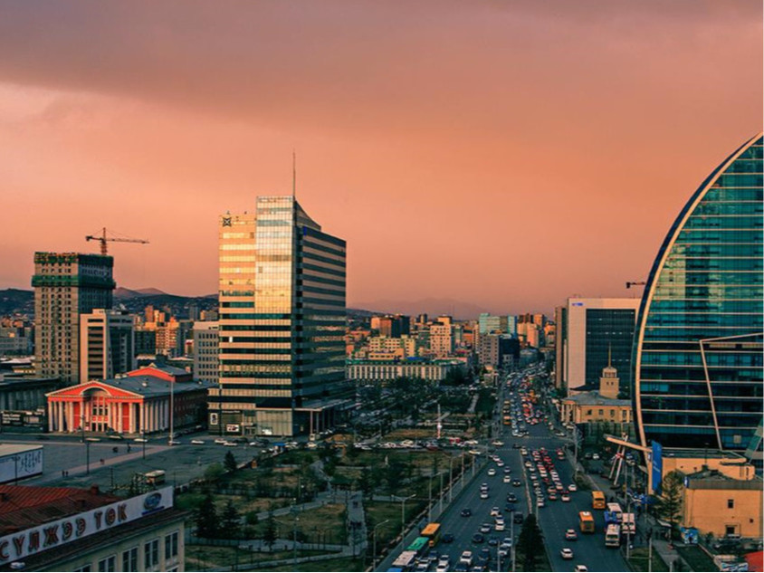 Ирэх даваа гаргаас  нийслэлийн төр, захиргааны байгууллагын албан хаагчид нэг өдөр цахимаар ажиллана