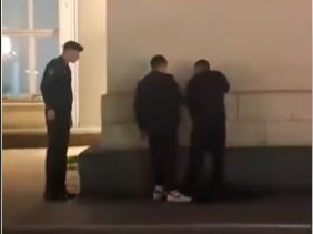 Төв шуудан руу бие зассан иргэдийг 10 мянгаар торгож, 20 хоногийн хугацаанд баривчлах шийтгэл оногдуулж байжээ