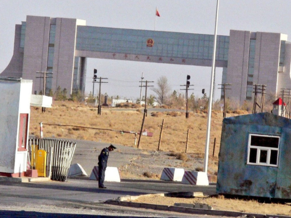 Замын-Үүд-Эрээн авто замын боомтын ачаа тээврийн хэсэг уртасгасан цагаар ажиллана