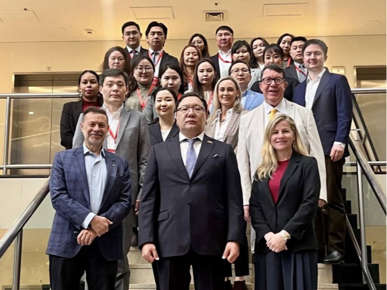 Монголын 15 залуу дипломат Австрали улсад сургалтад хамрагдаж байна