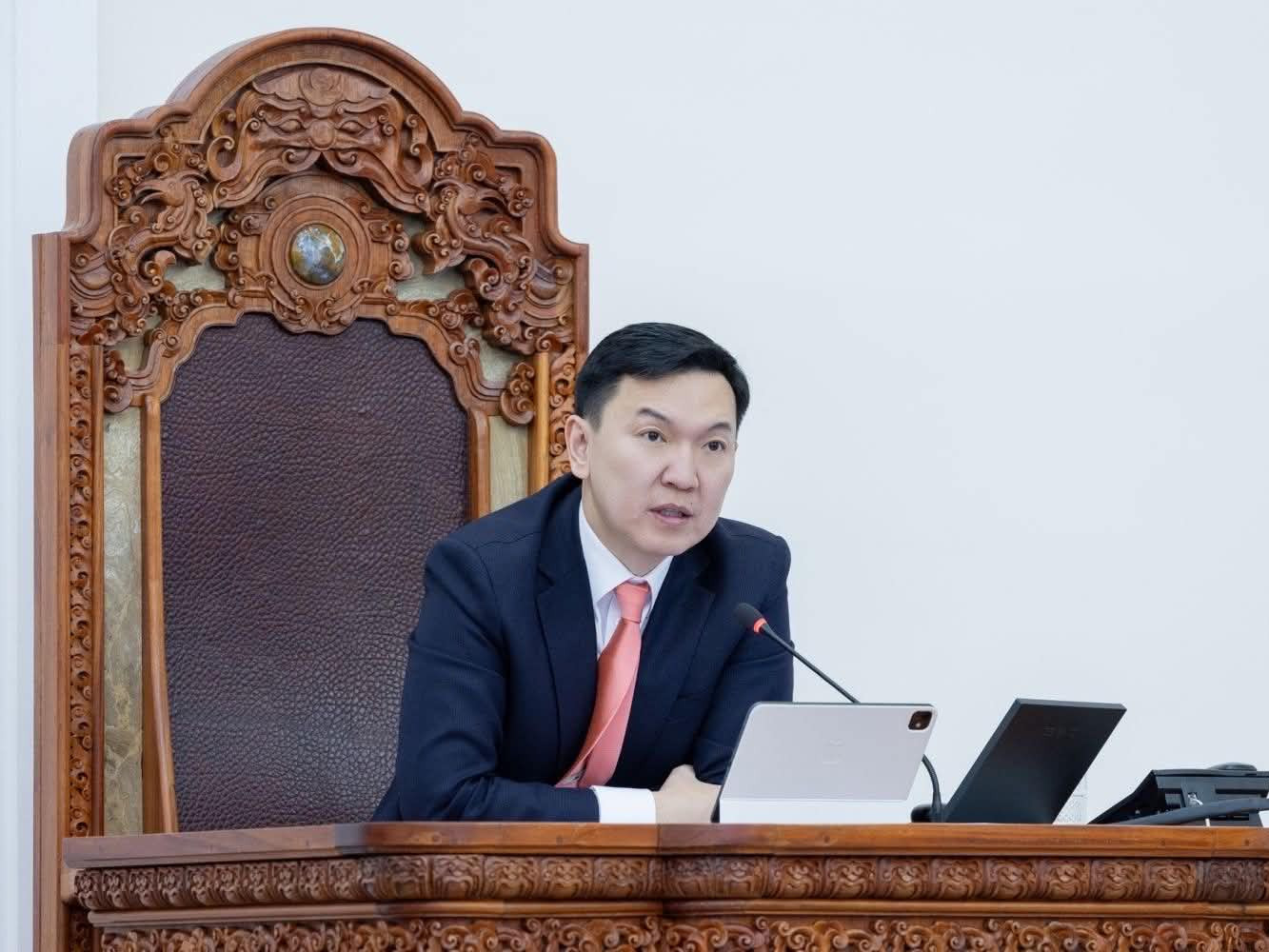 ТАНИЛЦ: Төсвийн хүрээний мэдэгдлийг хэлэлцсэн чуулганы хуралдааны онцлох асуулт, хариултууд 