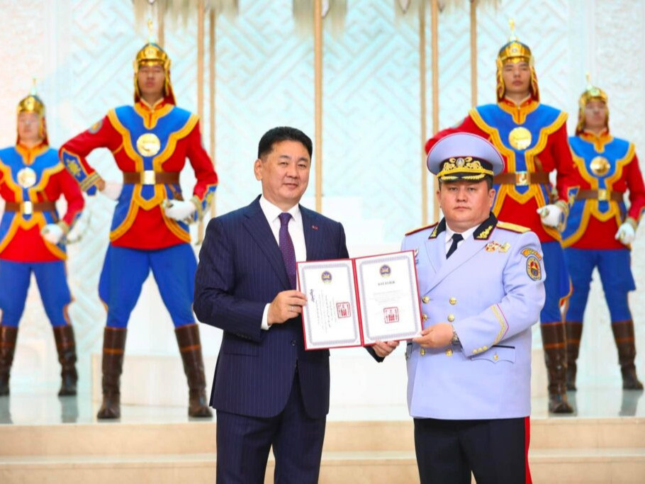 Монгол Улсын Ерөнхийлөгч У.Хүрэлсүх цэргийн дээд цол хүртээв