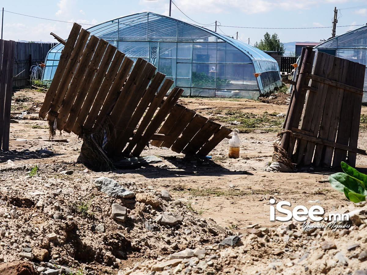 СУРВАЛЖИЛГА: 11 настай охин амиа алдсан газарт жил бүр үер буудаг бөгөөд оршин суугчид олон удаа хүсэлт гаргаж жижиг шуудуу л татаж байжээ