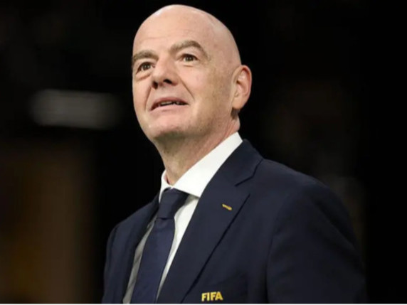 UEFA, CONCACAF, AFC холбоод Инфантиног FIFA-гийн ерөнхийлөгчөөс огцрохыг шаарджээ