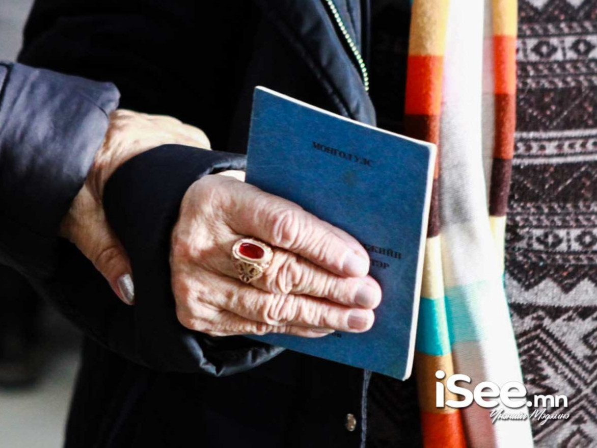 435 мянган ахмад настан ирэх сарын 1-нээс шинээр суурь тэтгэвэр авч эхэлнэ