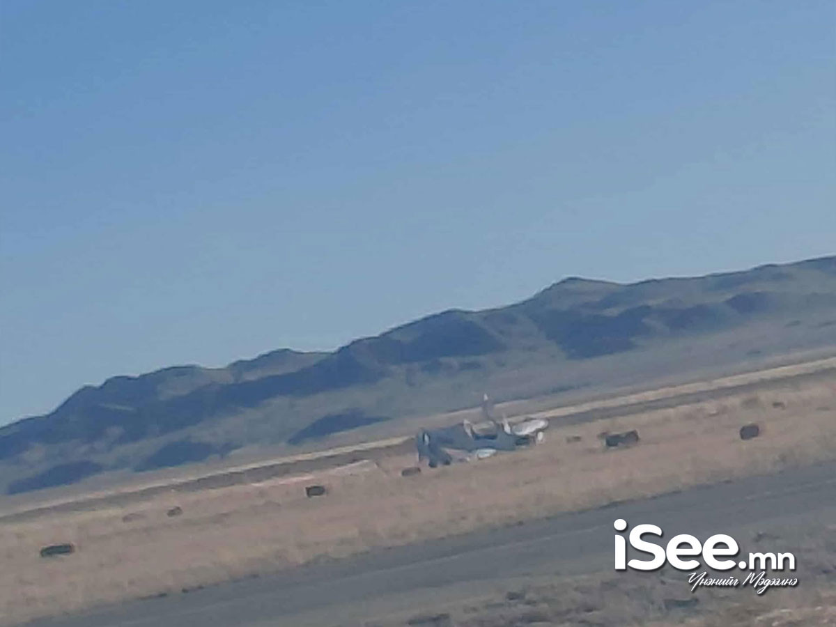 Баянхонгор суманд гарсан онгоцны ослын нөхцөл байдлын гэрэл зураг. 2025.10.03-ны өдөр