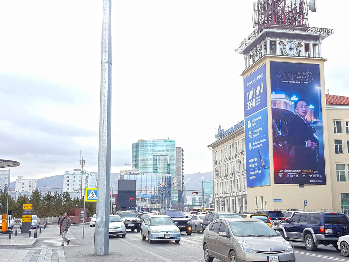 Цэцэг төвийн уулзвараас Төв шуудангийн уулзвар хүртэлх замыг хааж шинэчилж байна