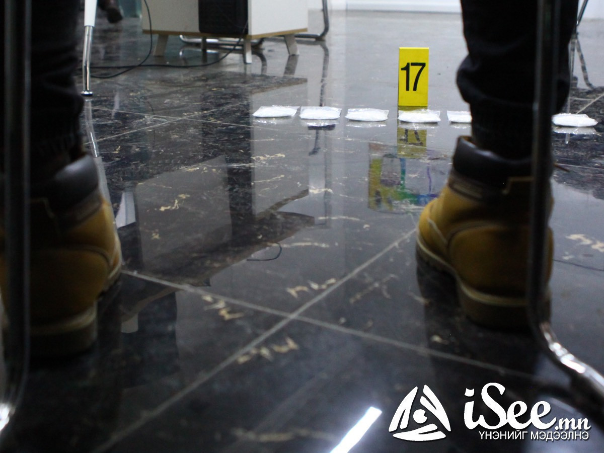 Сэтгэцэд нөлөөт “мөс” гэх нэршилтэй бодис хадгалж байсан Х-г баривчилжээ