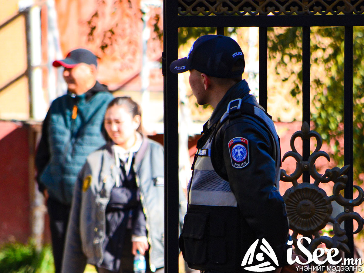 СЭРЭМЖЛҮҮЛЭГ: Бетонон хашлага мөргөсөн ослын улмаас найман сартай хүүхэд нас барж, хоёр хүүхэд бэртжээ 